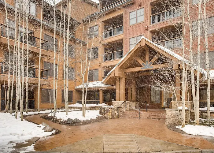 Hotel with pool: The Springs Condominiums By Vail Resorts